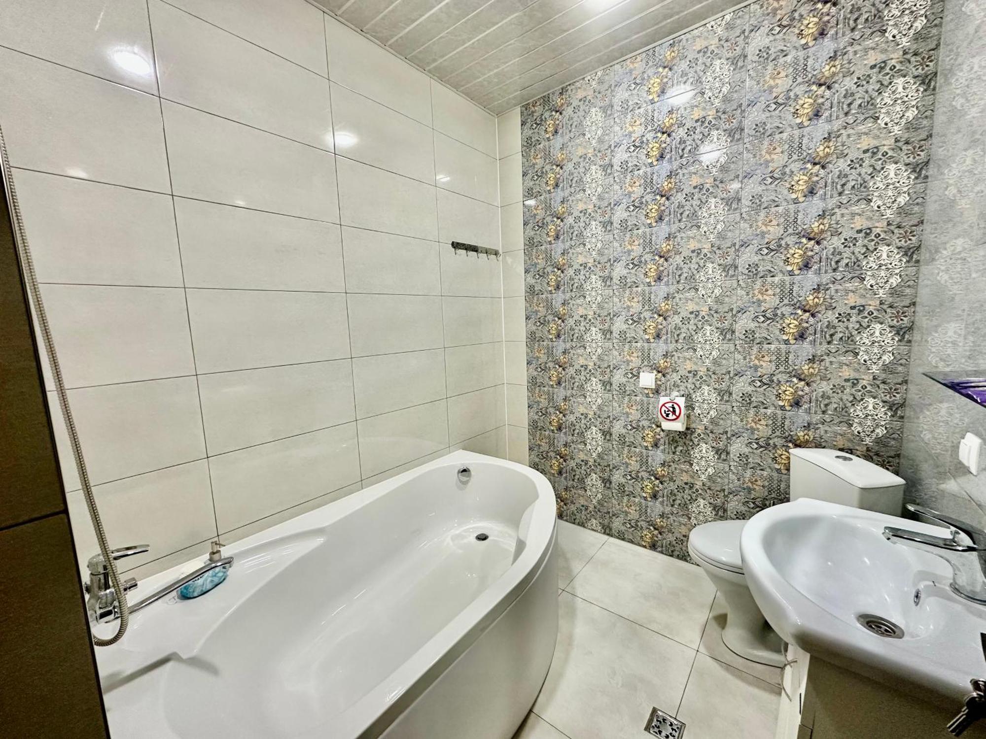 Tadevosyan Guest House Bjni Ngoại thất bức ảnh
